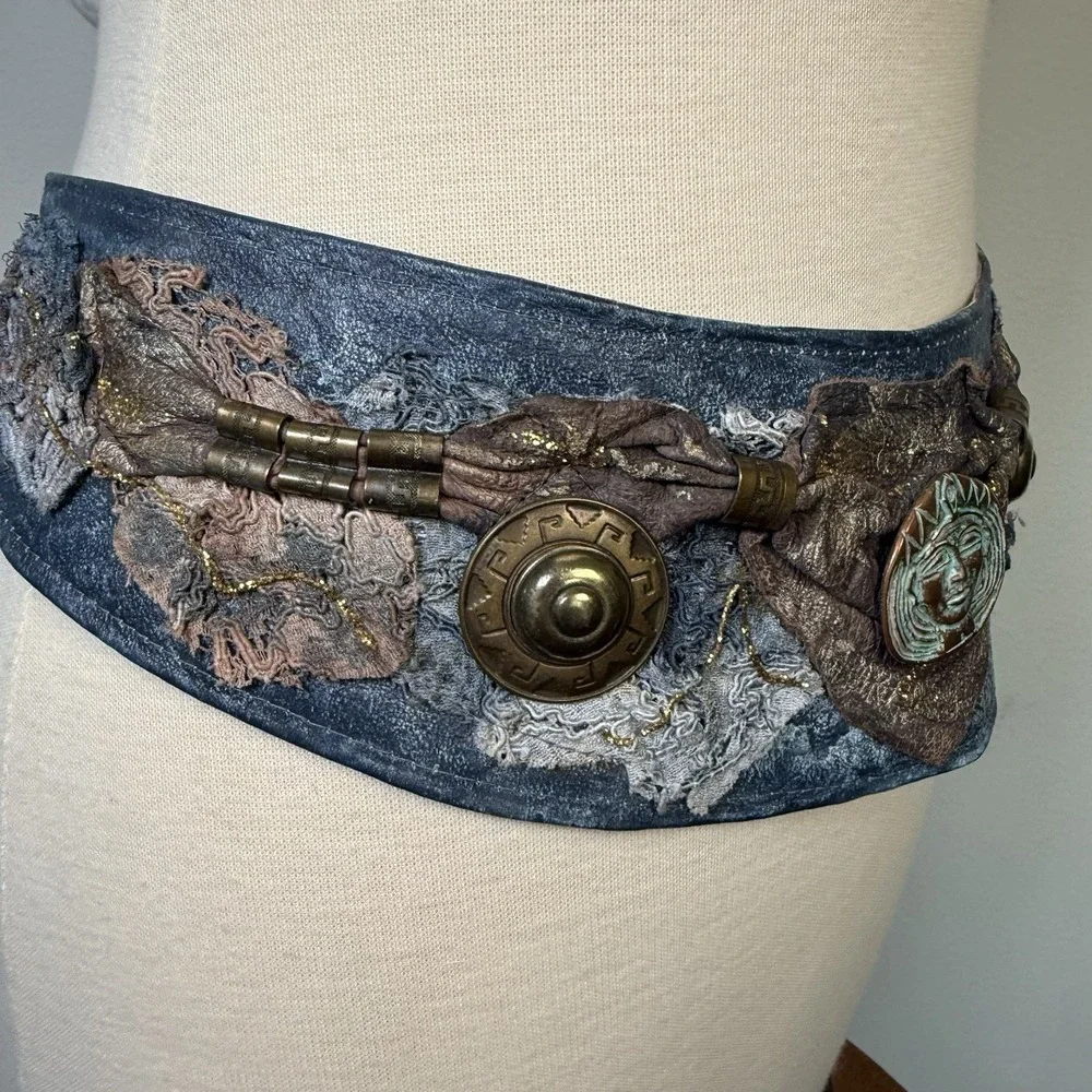 VTG Blue Suede Leather Belt Y2K Boho Festival Aztec Renaissance Made Italy M